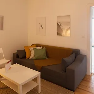 https://feels-like-home-alegria-flat-at-principe-real.hotels-lisbon-portugal.com